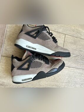 Jordan Retro 4 Taupe Haze